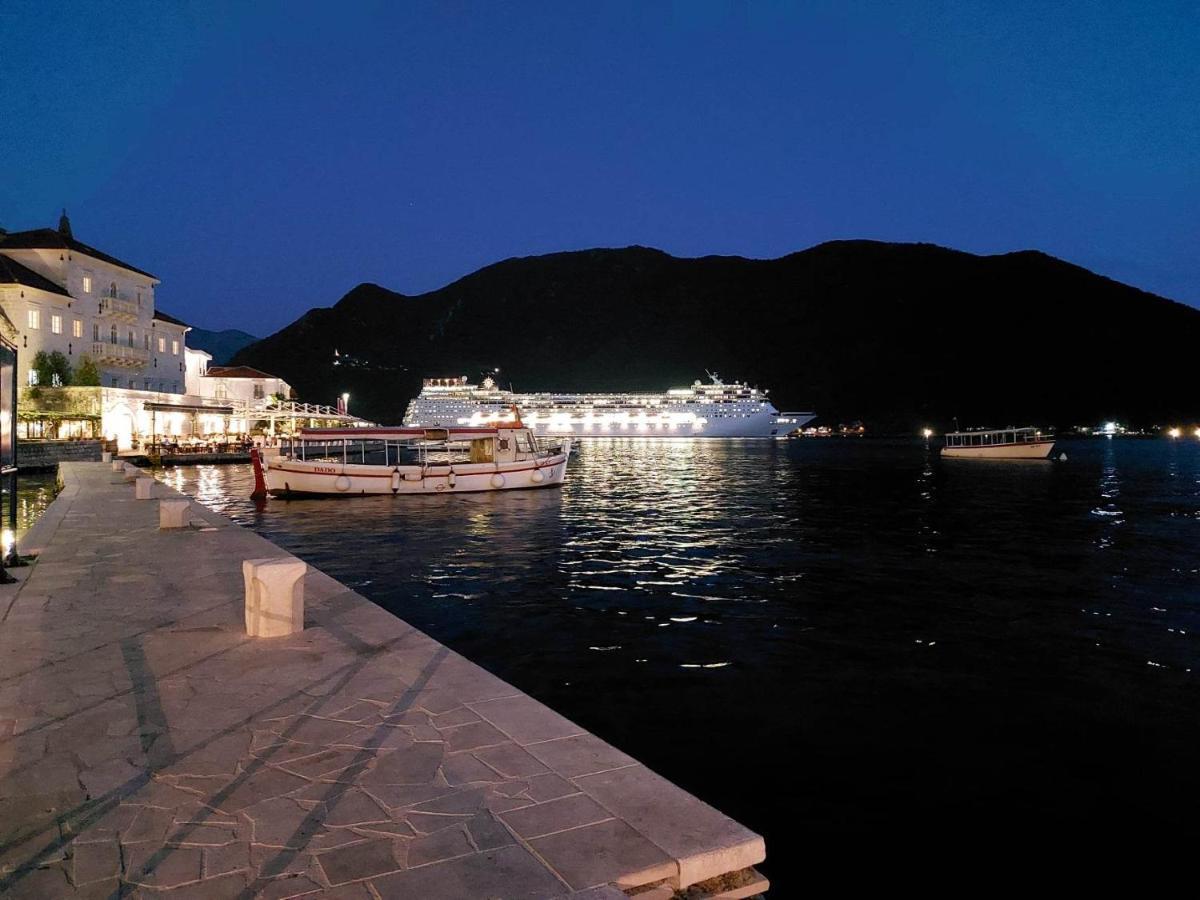 Bluemarine Rooms & Apartments Perast Exterior photo