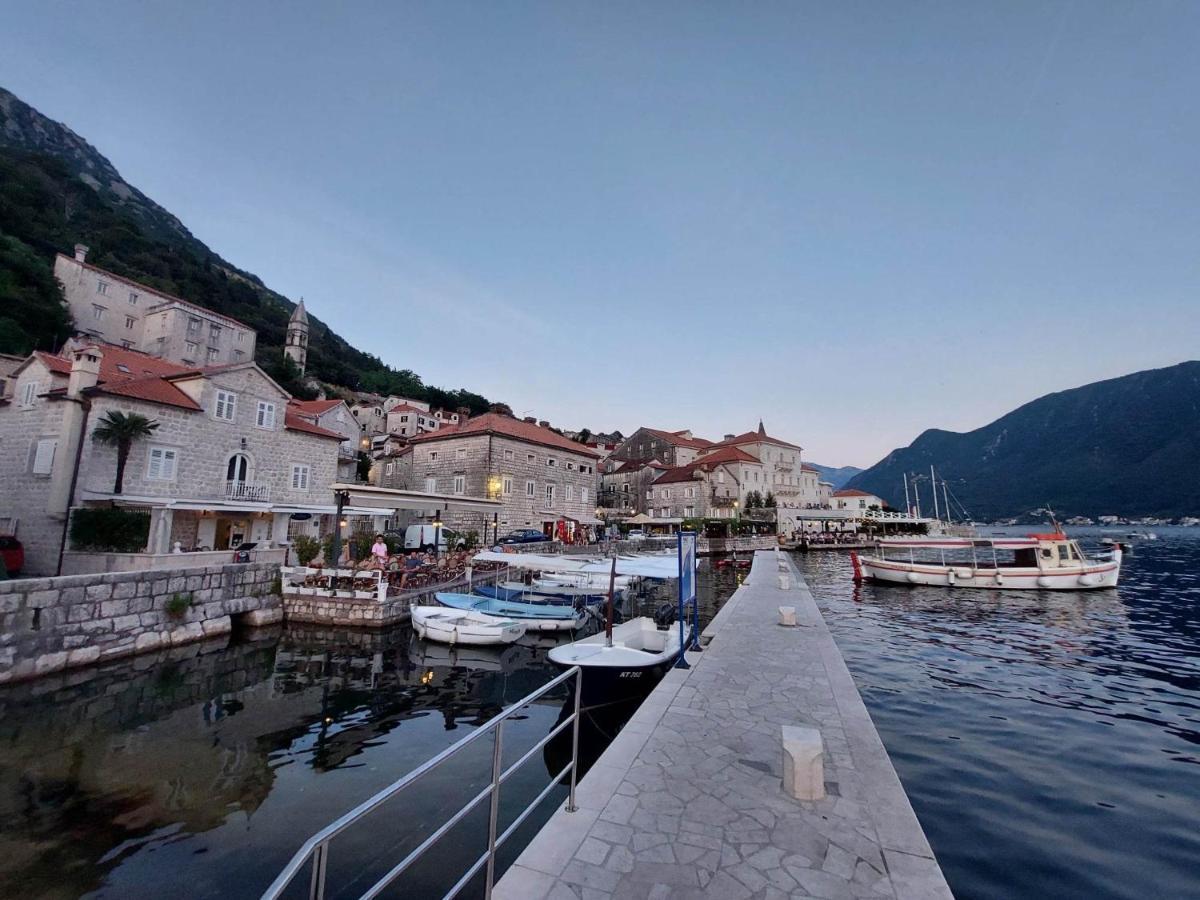 Bluemarine Rooms & Apartments Perast Exterior photo