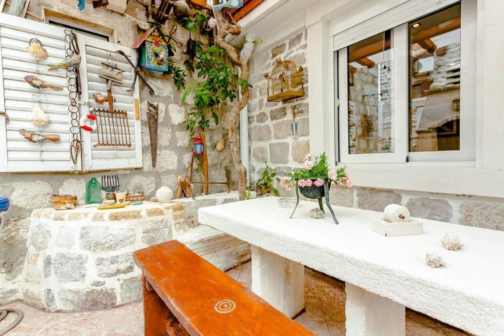 Bluemarine Rooms & Apartments Perast Exterior photo